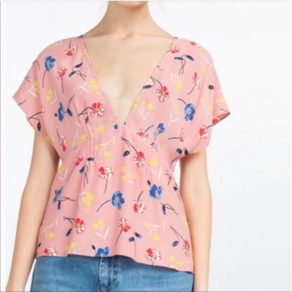 Zara Tops - ZARA • Deep Plunge V Neck Floral Pink Blouse Sz S